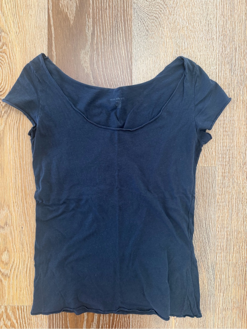 BRANDY MELVILLE TOP!
